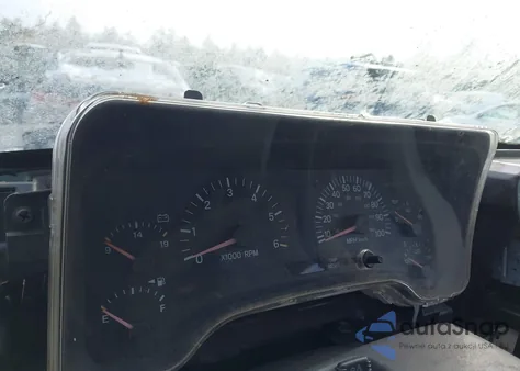 2000 Jeep Cherokee Sport z USA, uszkodzony, nr VIN 1J4FF48S5YL136294